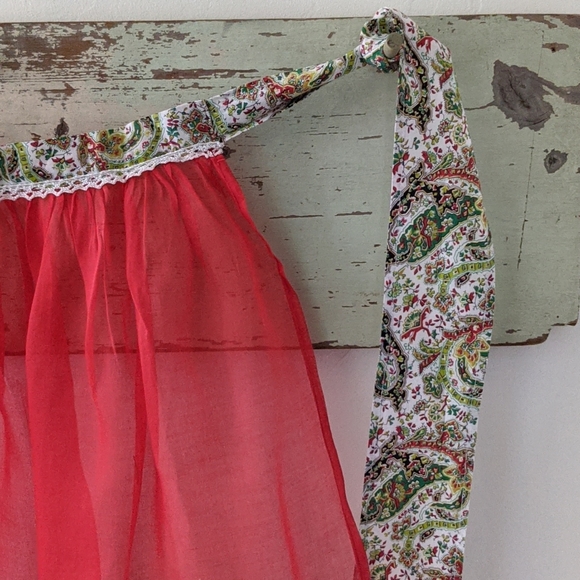 Vintage Handmade Sheer & Paisley Linen Half Apron - Picture 4 of 9
